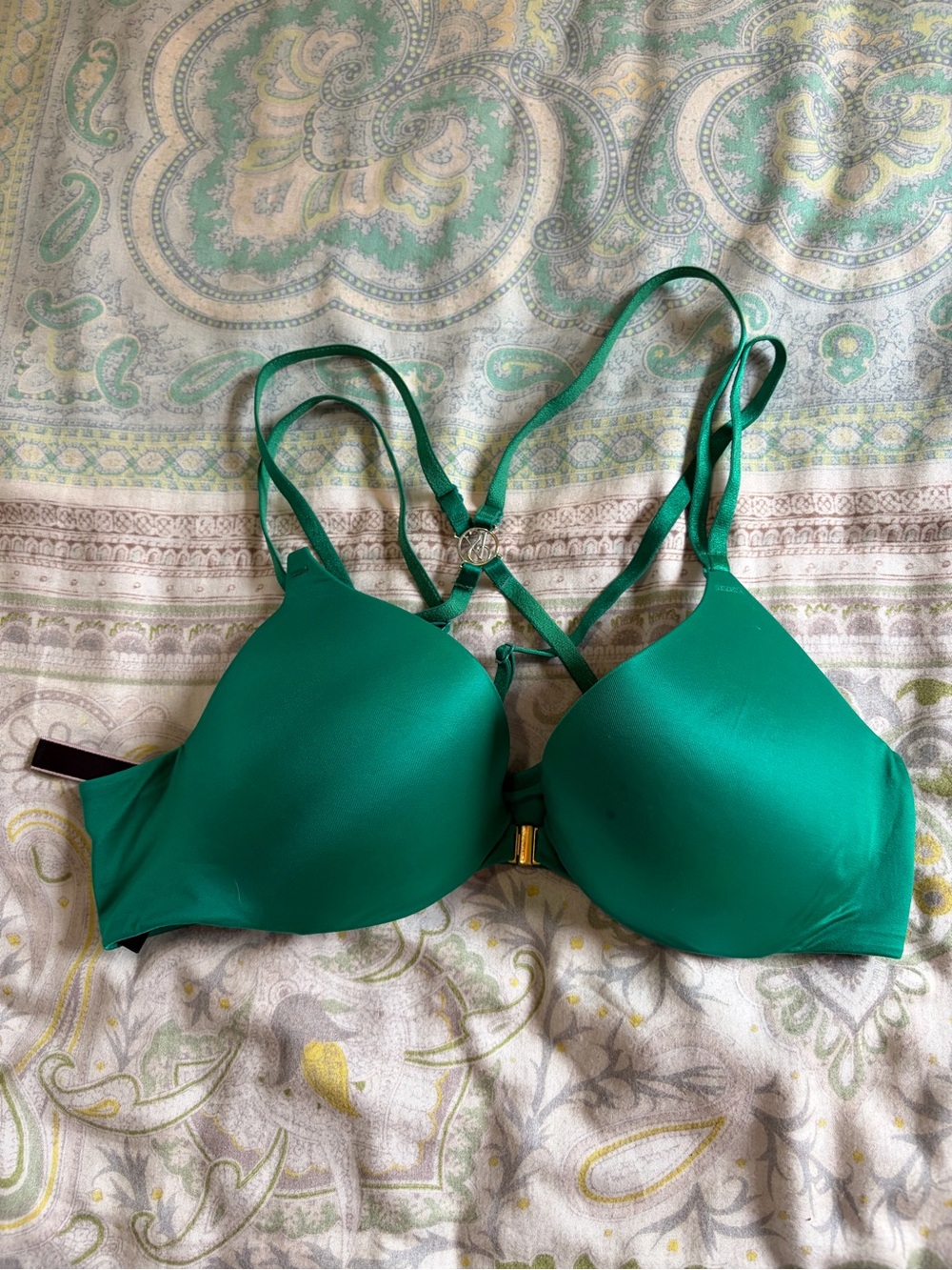 Victoria's Secret Emerald Green Strappy T-Shirt Bra